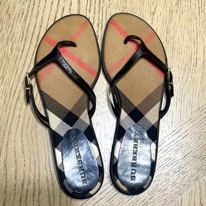 Women Burberry sandals. Worn twice. Comes with dust bag